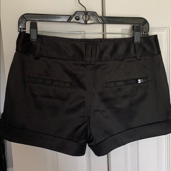 Express shorts - Picture 2 of 4